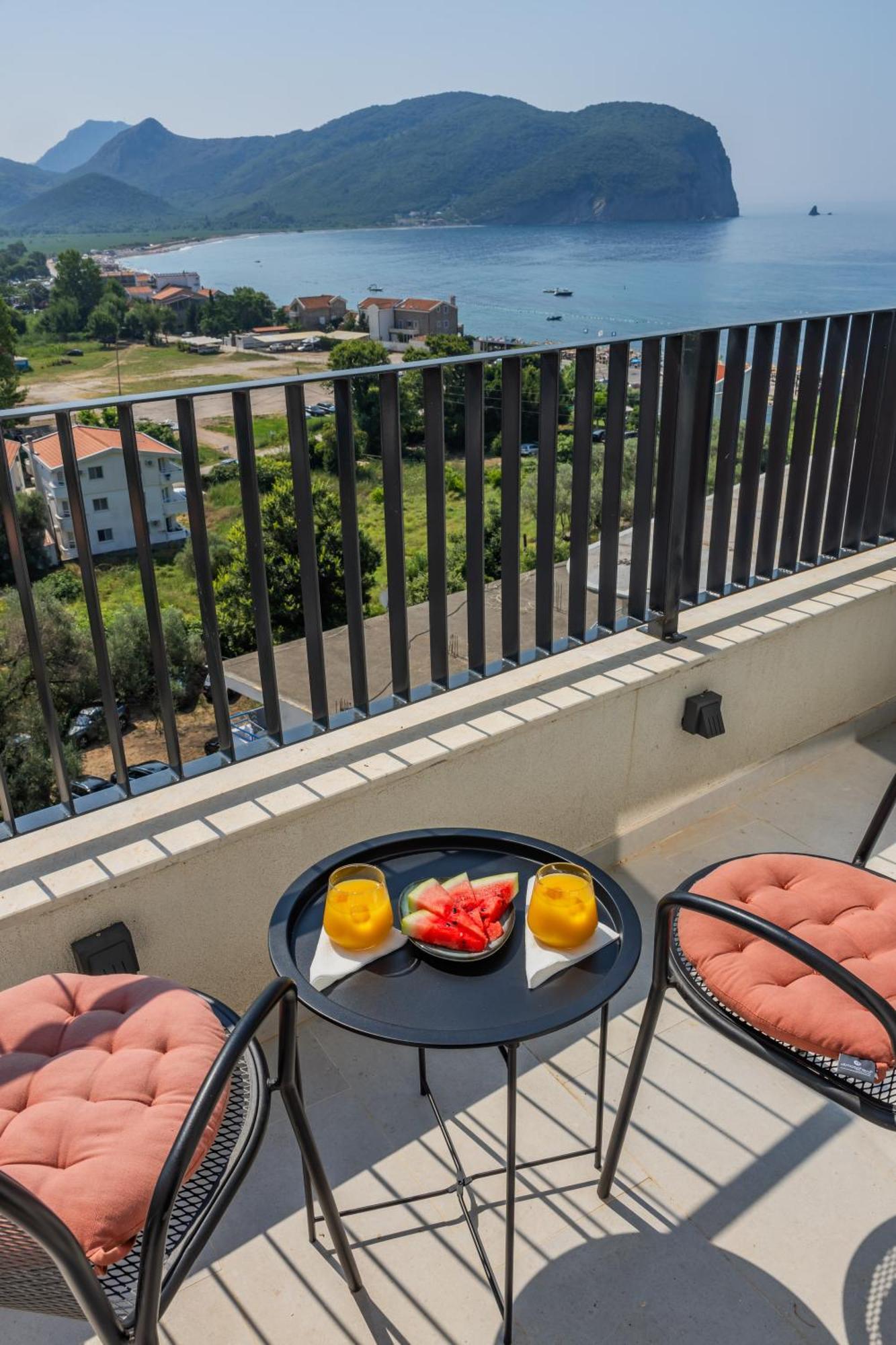 Hotel Aquilo Petrovac Номер фото