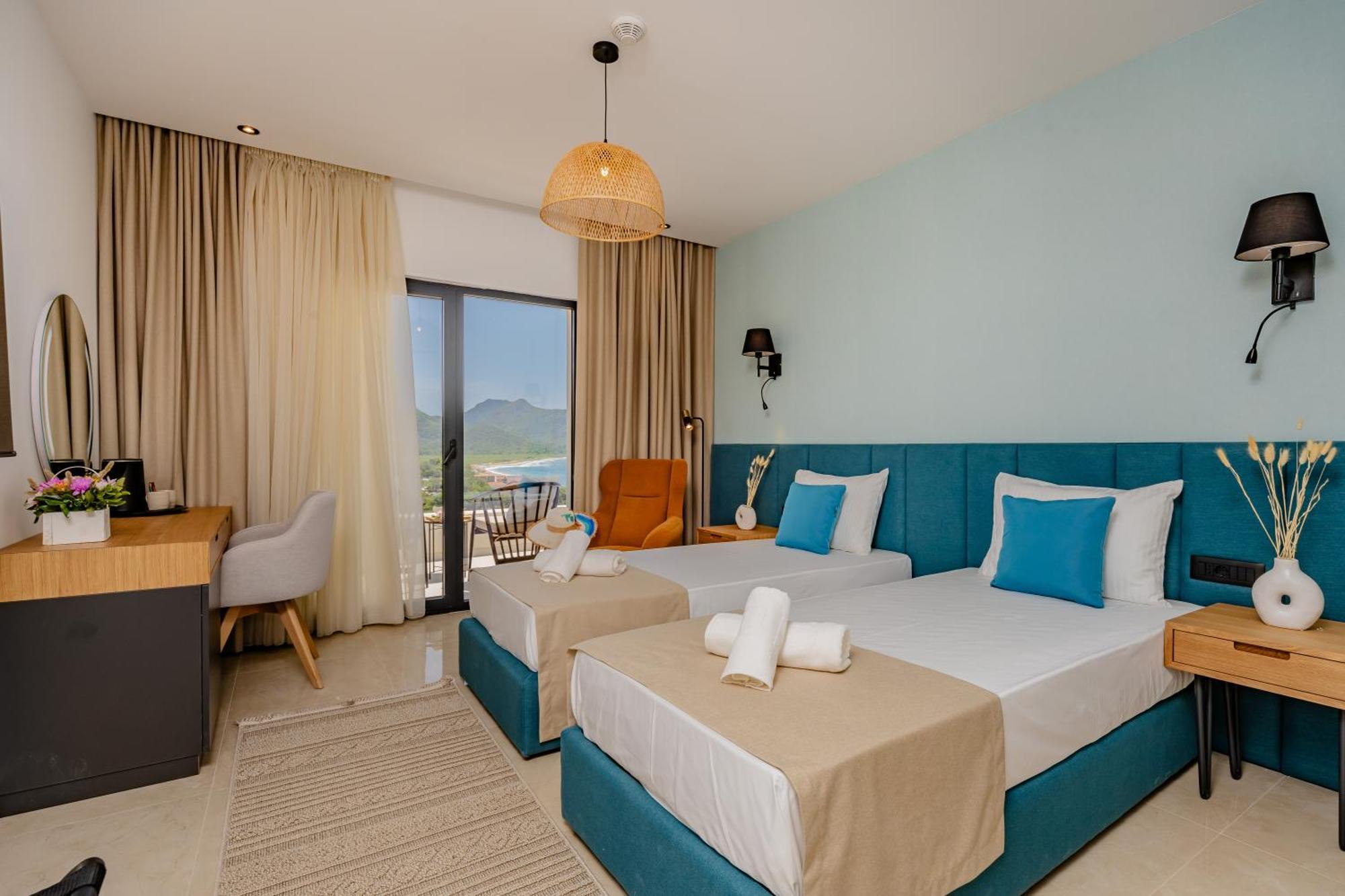 Hotel Aquilo Petrovac Екстер'єр фото